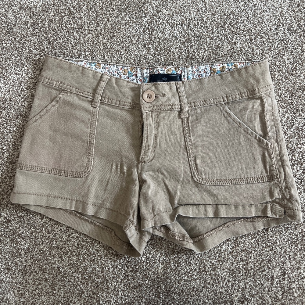 Low rise shorts